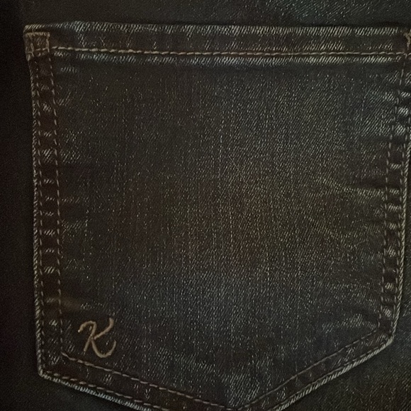 Kut from the Kloth Blue Denim Jeans.  Size 6. - Picture 5 of 8